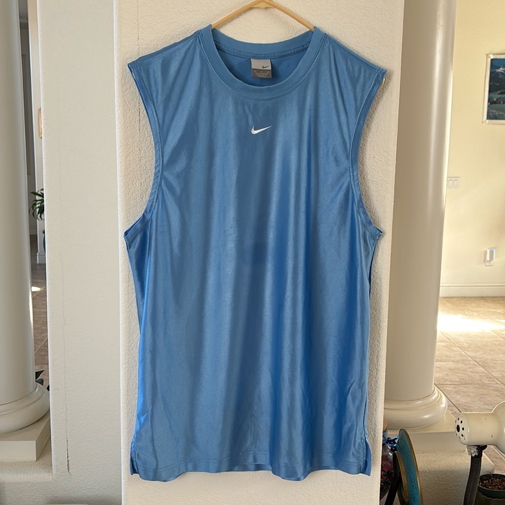 Nike top